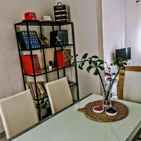 بيت ضيافة Casapatrizia Compartido *