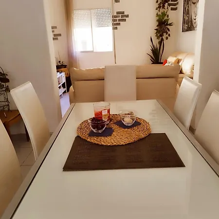 بيت ضيافة Casapatrizia Compartido سانتا كروز دي تينيريف