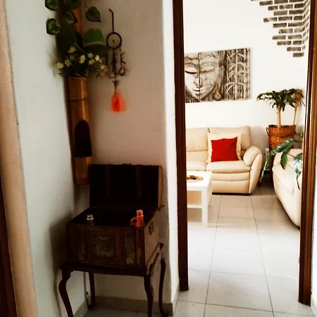 Casapatrizia Compartido بيت ضيافة *